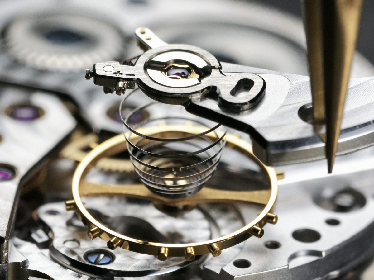 Final adjustment of the balance of a Maurice Lacroix movement